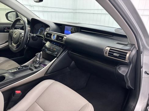 Used 2014 Lexus IS 250 RWD image 33