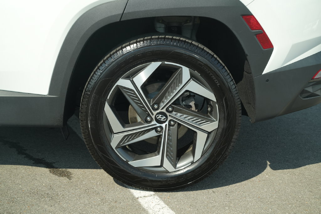 Used 2022 Hyundai Tucson Limited AWD/4WD image 45