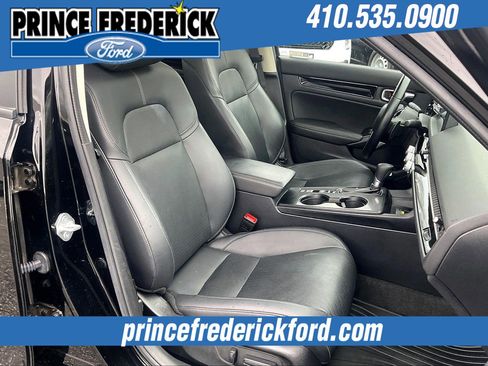 Used 2023 Honda Civic Touring image 7