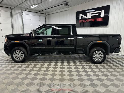 Used 2021 GMC Sierra 3500 Denali w/ Denali Ultimate Package image 2