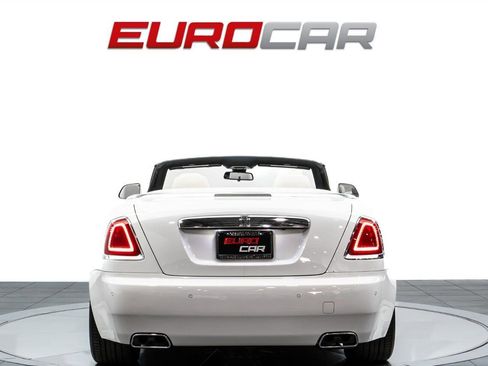 Used 2018 Rolls-Royce Dawn image 5
