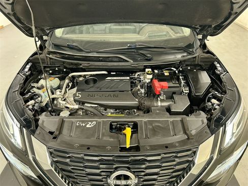 Used 2023 Nissan Rogue Platinum w/ Platinum Premium Package image 11