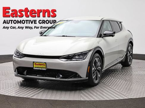 Used 2022 Kia EV6 Wind w/ Wind Technology Package AWD/4WD image 1