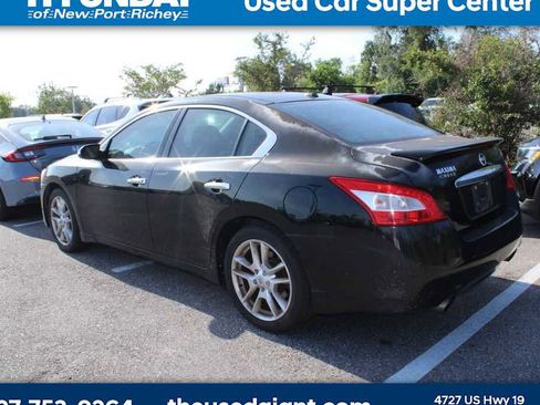 Used 2010 Nissan Maxima 3.5 SV w/ Premium Pkg FWD image 2