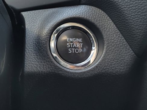 Used 2022 Toyota RAV4 XLE image 24