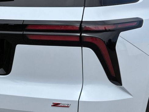New 2026 Chevrolet Traverse Z71 w/ Driver Confidence Package AWD/4WD image 28