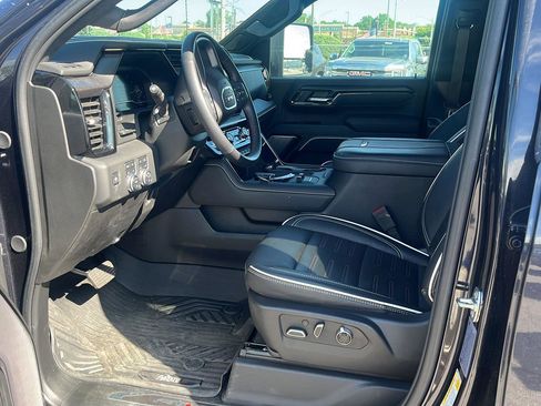 Used 2025 GMC Sierra 2500 AT4X w/ AT4X AEV Edition AWD/4WD image 8