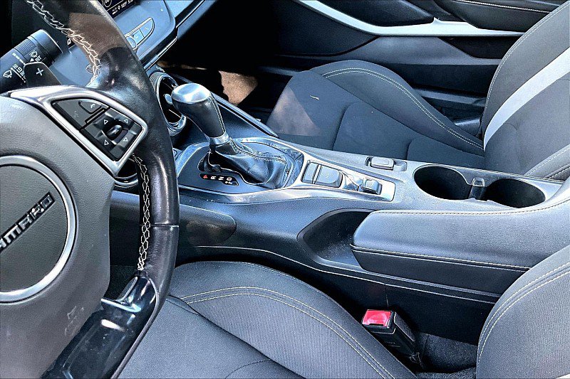 Used 2021 Chevrolet Camaro LS RWD image 11