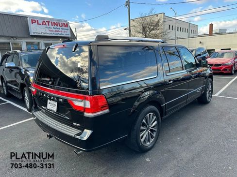 Used 2016 Lincoln Navigator L Select image 4