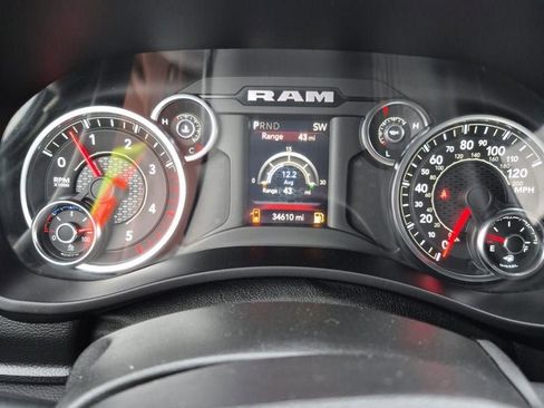 Used 2021 RAM 2500 Big Horn w/ Level 1 Equipment Group image 6