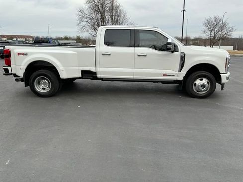 New 2026 Ford F350 Platinum w/ Platinum Plus Package image 2