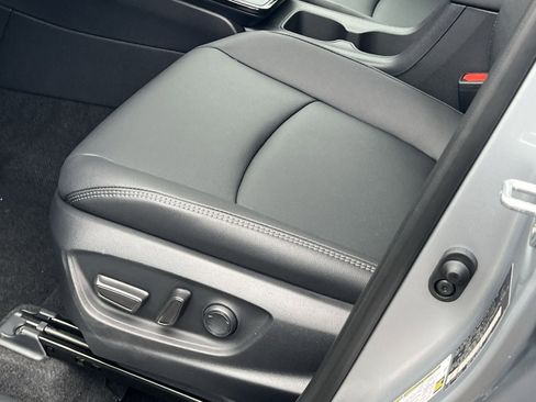 New 2026 Toyota Corolla Cross XLE image 8