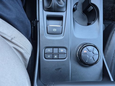 New 2025 Ford Ranger Lariat w/ Black Appearance Package image 30