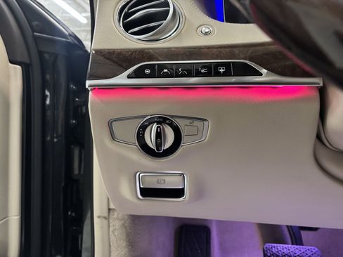 Used 2019 Mercedes-Benz S 560 4MATIC Sedan image 16