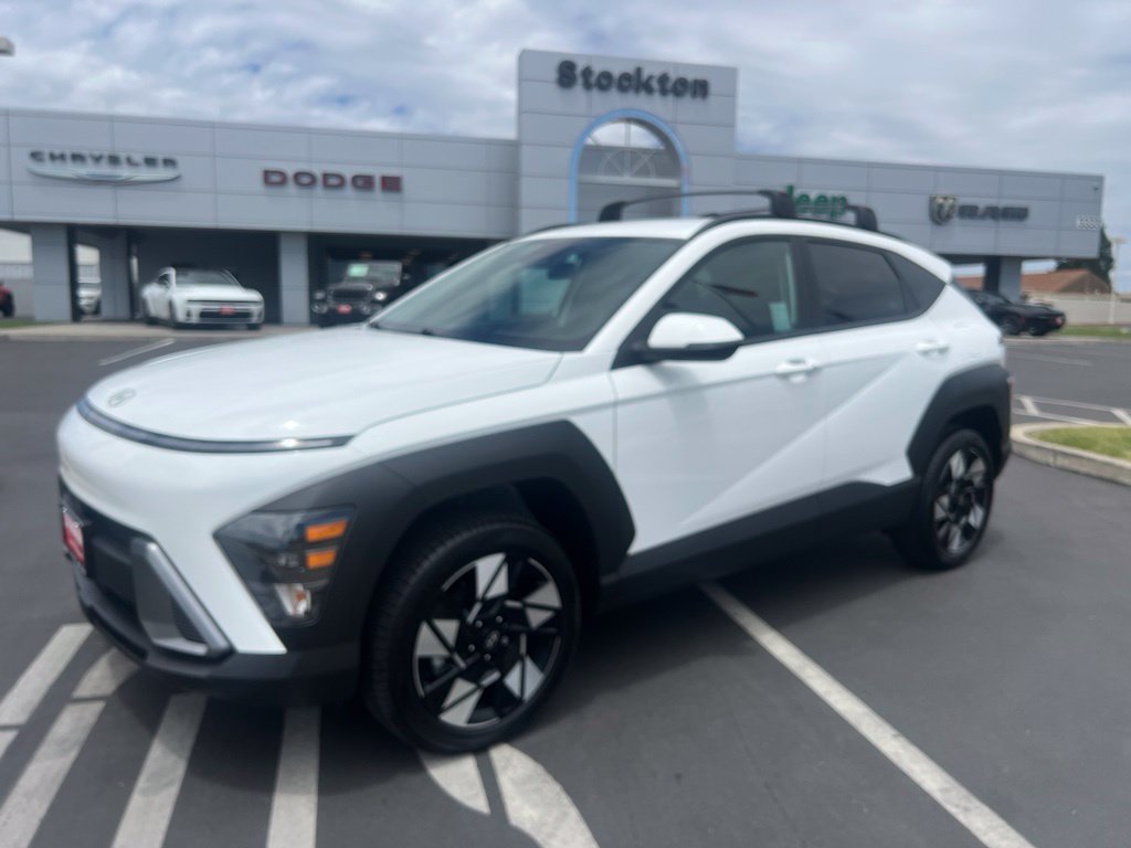 Used 2025 Hyundai Kona SEL AWD/4WD image 5