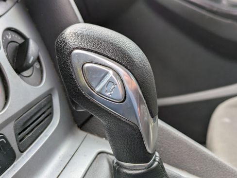 Used 2012 Ford Focus SE image 24