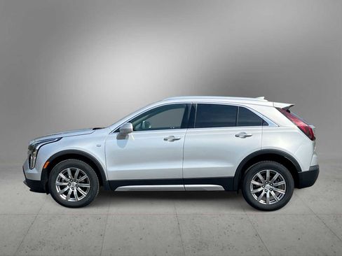 Used 2020 Cadillac XT4 Premium Luxury w/ Cold Weather Package image 5