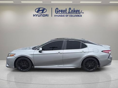 Used 2019 Toyota Camry XSE FWD image 8