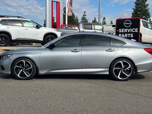 Used 2021 Honda Accord Sport Special Edition image 6