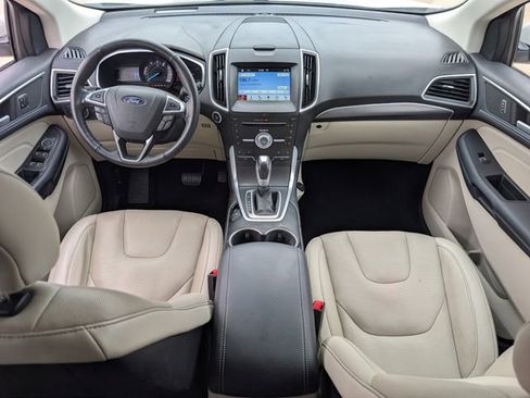 Used 2018 Ford Edge Titanium w/ Equipment Group 301A FWD image 11