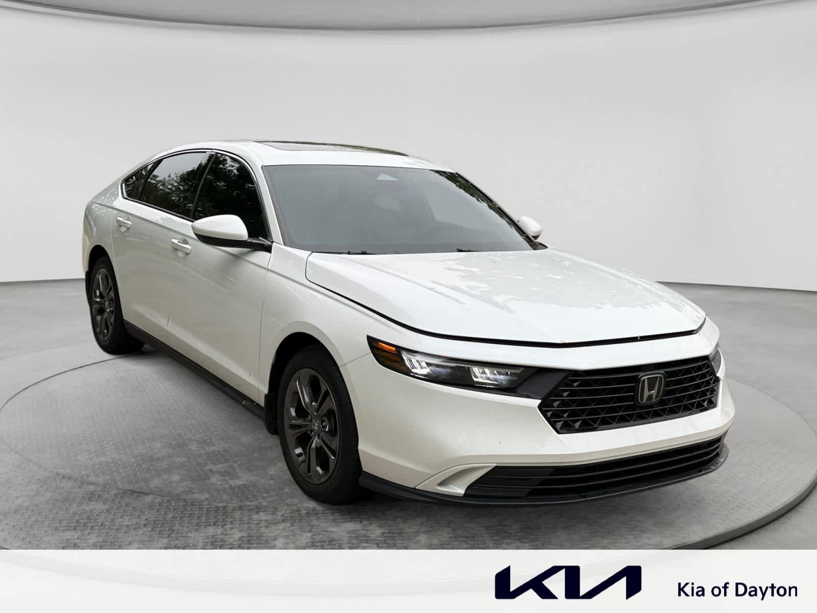 Used 2023 Honda Accord EX image 3