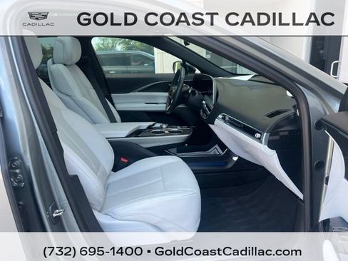 Used 2024 Cadillac Lyriq Luxury RWD image 7