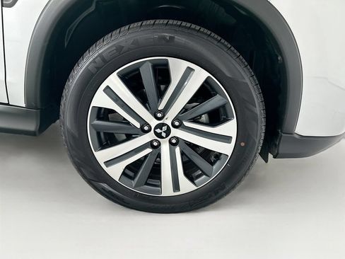 Used 2024 Mitsubishi Outlander Sport ES AWD/4WD image 30