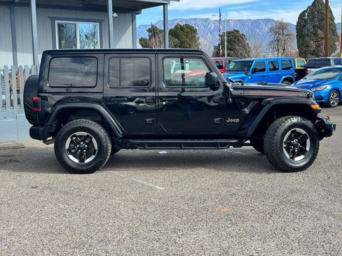 Used 2018 Jeep Wrangler Unlimited Rubicon AWD/4WD image 8
