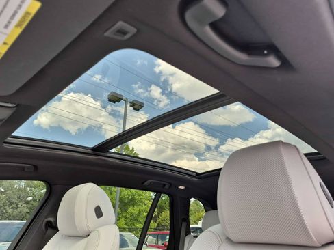 Used 2024 BMW X5 xDrive40i w/ Premium Package AWD/4WD image 20