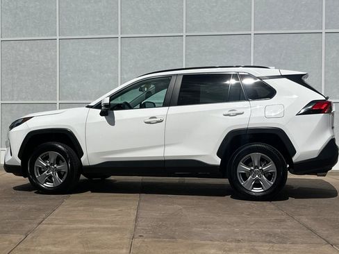 Used 2025 Toyota RAV4 XLE image 7