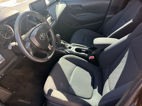 Used 2022 Toyota Corolla LE image 14