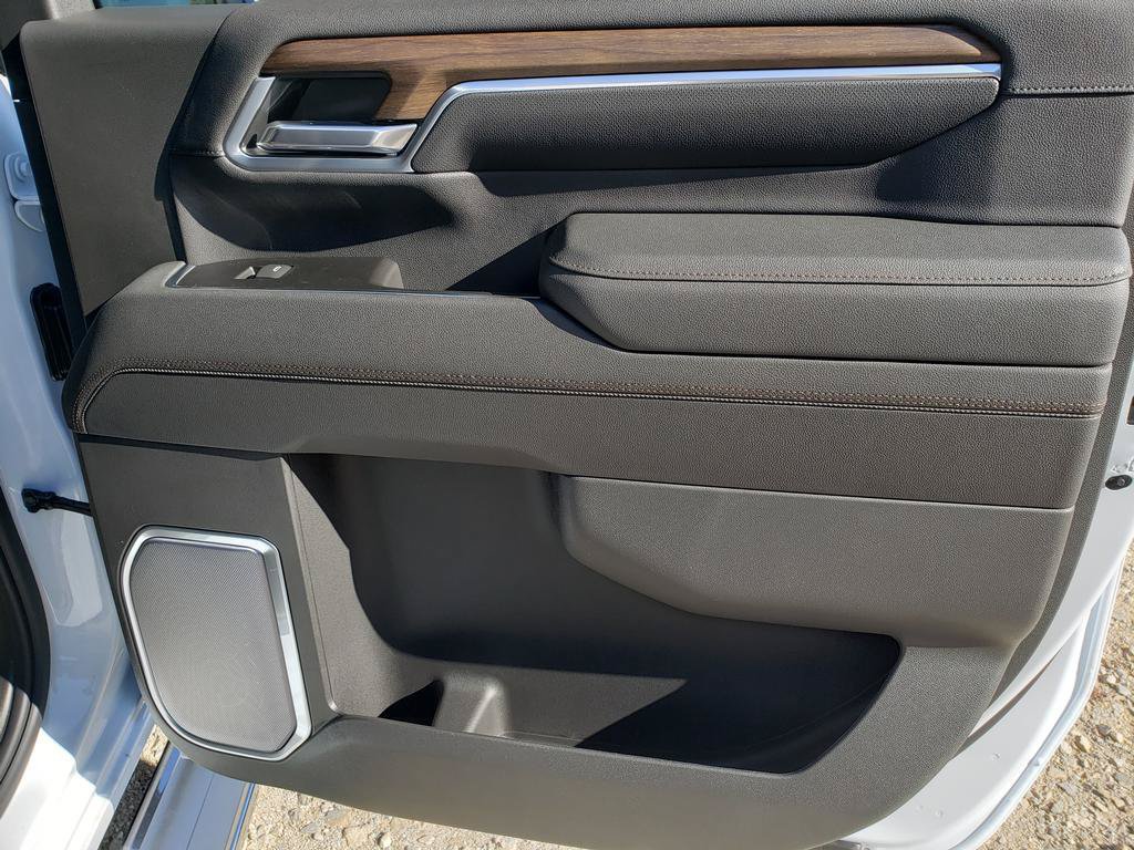 New 2026 Chevrolet Silverado 2500 High Country w/ Technology Package AWD/4WD image 22