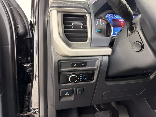 Used 2024 Ford Expedition XLT RWD image 21