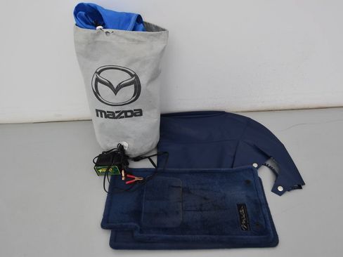 Used 1999 MAZDA MX-5 Miata 10th Anniversary Edition RWD image 45