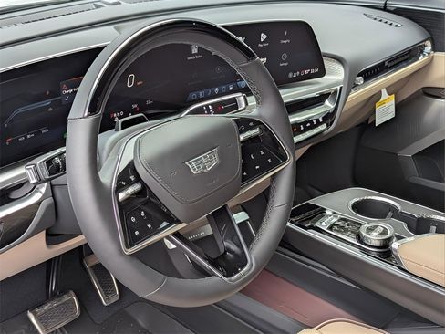 New 2025 Cadillac Lyriq Sport image 6