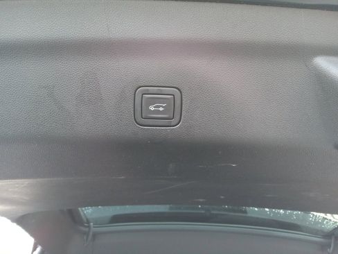 Used 2024 Cadillac Escalade Sport Platinum w/ LPO, ONYX Package image 28