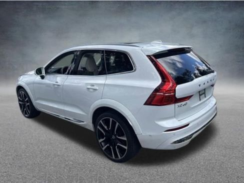 Used 2023 Volvo XC60 B5 Ultimate AWD/4WD image 3