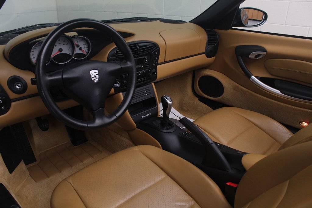 Used 2000 Porsche Boxster S RWD image 5