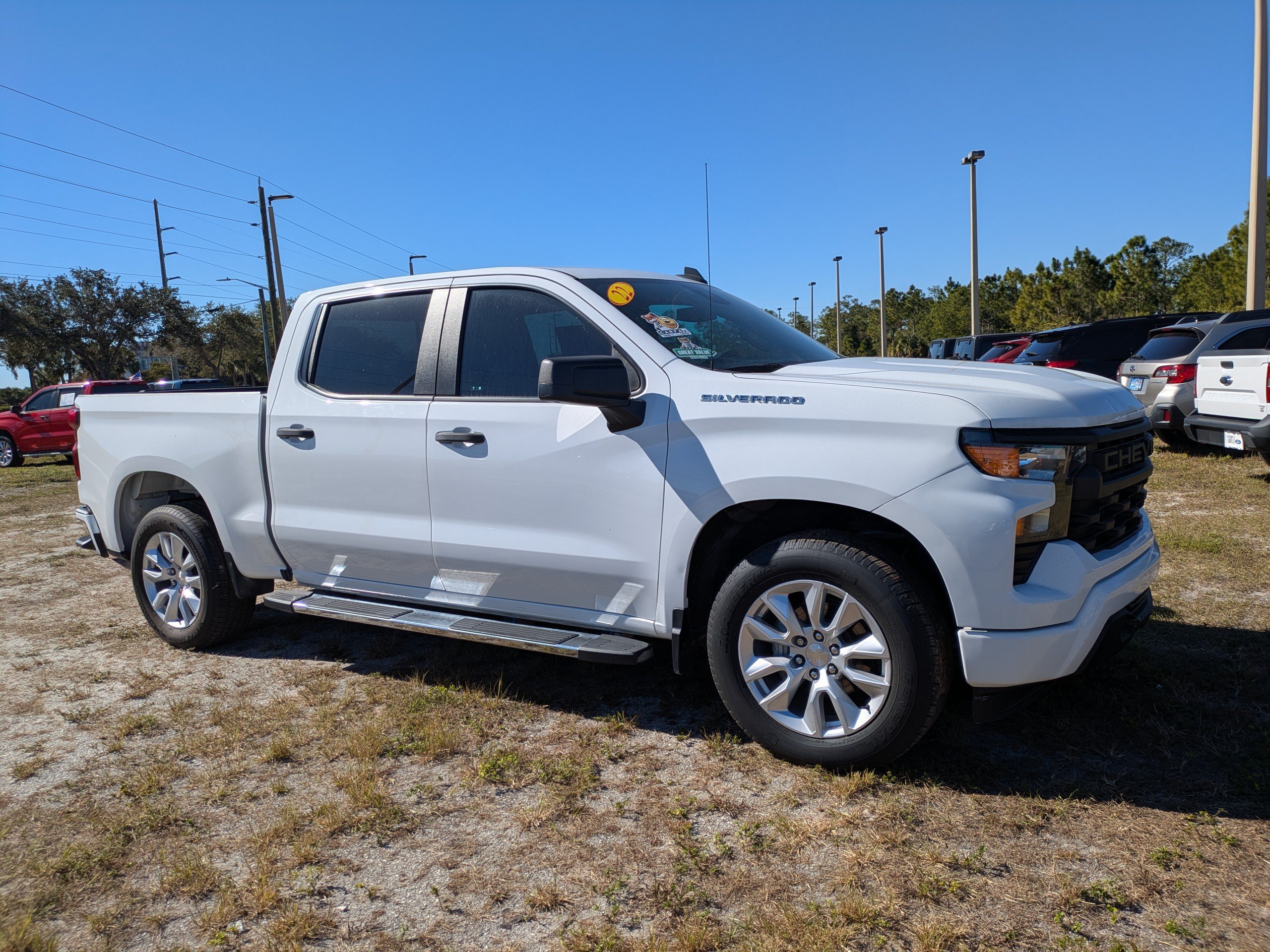 Used 2022 Chevrolet Silverado 1500 Custom RWD image 2