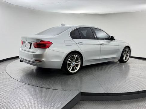 Used 2017 BMW 330i Sedan RWD image 8