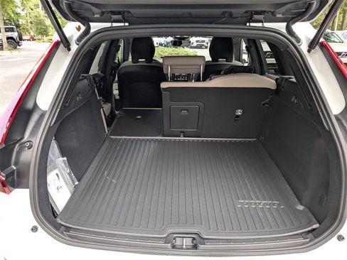 New 2026 Volvo XC60 B5 Core image 13