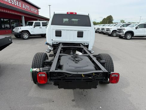 Used 2024 RAM 3500 Laramie AWD/4WD image 4