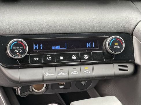 New 2026 Hyundai Elantra Sport FWD image 24
