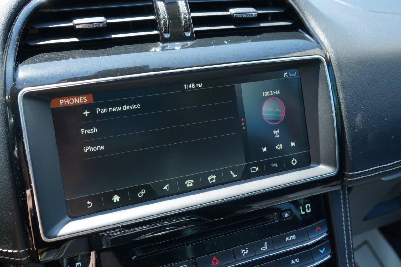 Used 2020 Jaguar F-PACE R-Sport AWD/4WD image 36
