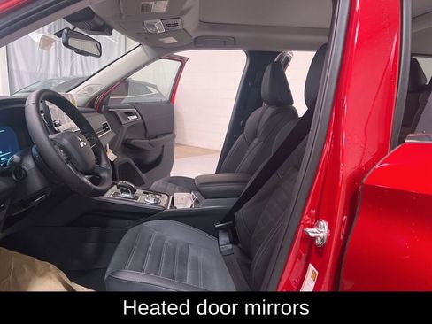 New 2025 Mitsubishi Outlander SE image 9