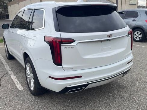 Used 2024 Cadillac XT6 Premium Luxury w/ Technology Package AWD/4WD image 3