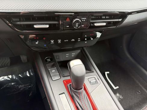 New 2026 Nissan Kicks SR w/ Cold Weather Package AWD/4WD image 20