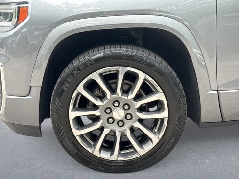 Used 2021 GMC Acadia Denali w/ Denali Technology Package AWD/4WD image 19