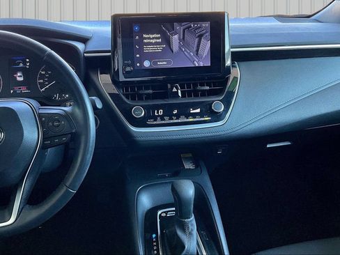 Used 2024 Toyota Corolla SE w/ SE Premium Package FWD image 3
