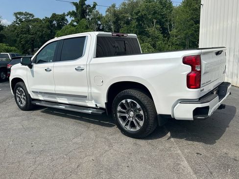 Used 2024 Chevrolet Silverado 1500 High Country w/ Technology Package AWD/4WD image 8
